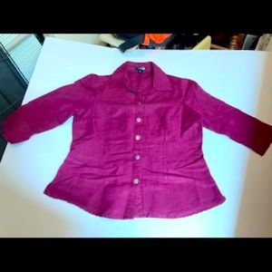 ITEM NO. 5: East 5th linen shirt, 3/4 sleeves.